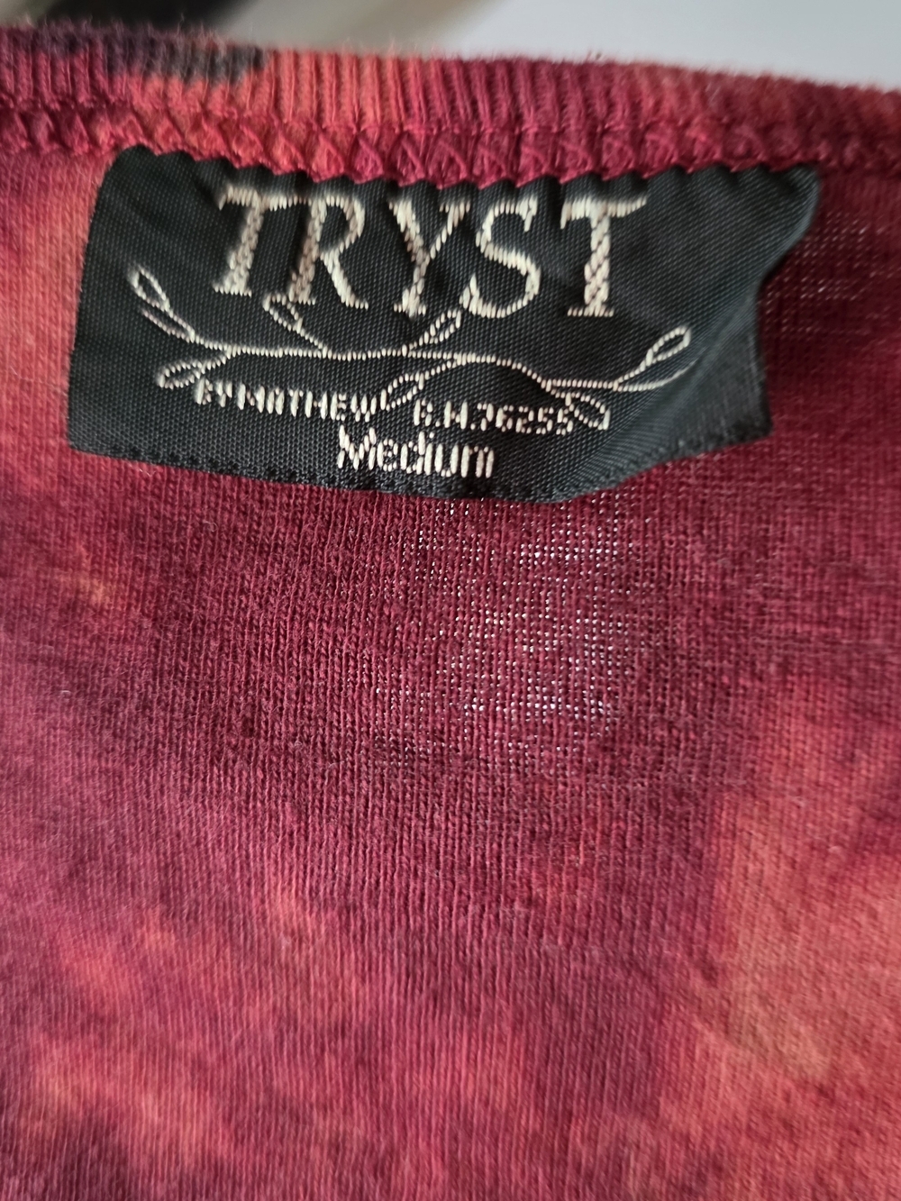 Tryst Multicolor Tie-Dye V-Neck Long Sleeve Top - Picture 2 of 4